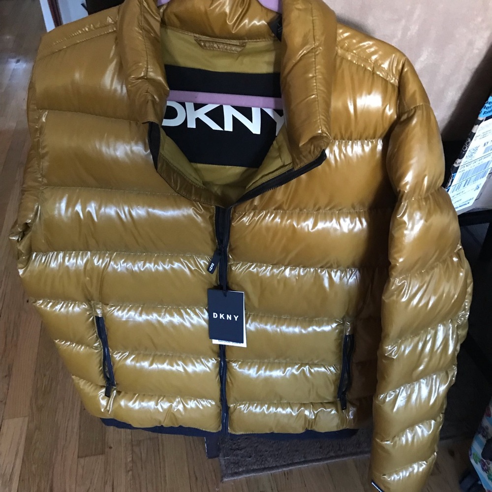 ❤️ for 💲SALE 💲DKNY men’s essentials puffy jacket